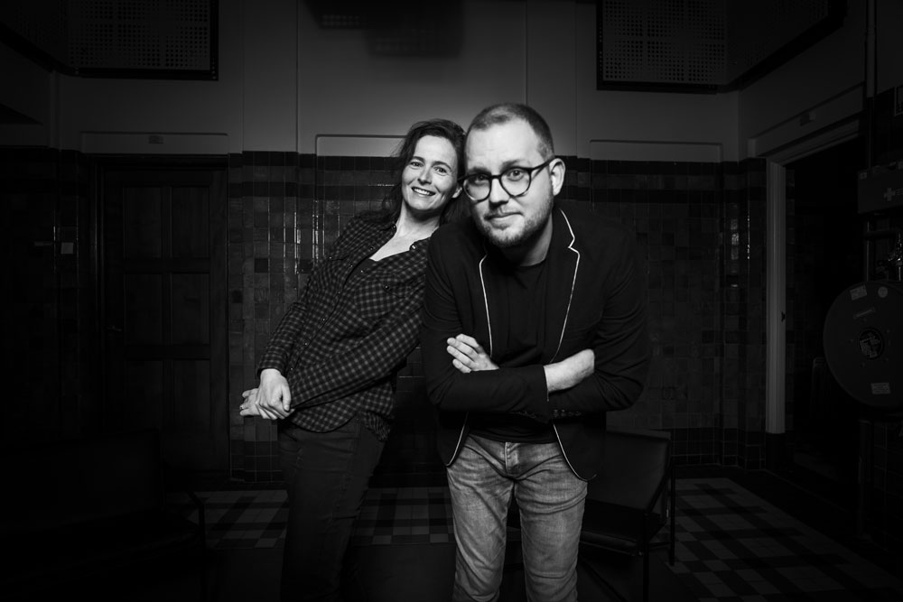 Portret van Sophie Blussé en Marzio Scholten (Jazz International Rotterdam). Door fotograaf Karen van Gilst voor #datisdekunst.